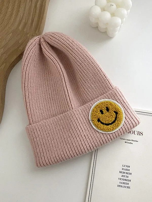 27 Smiley Patch Beanie Toque