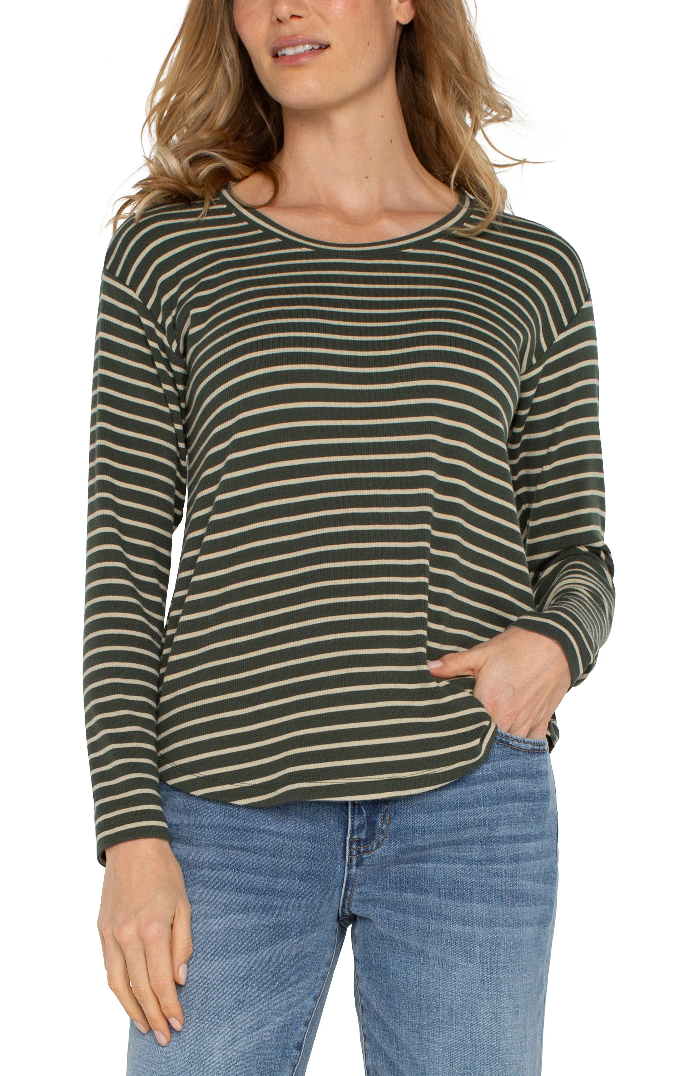 LONG SLEEVE SCOOP NECK TOP