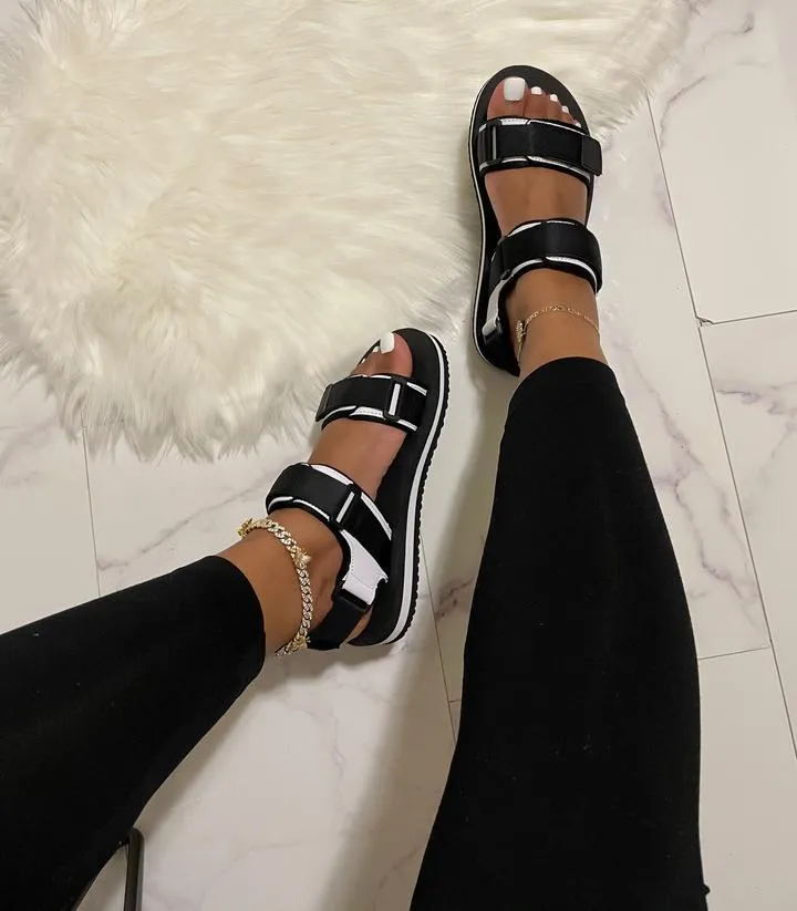 Suzanna Sandals - Black